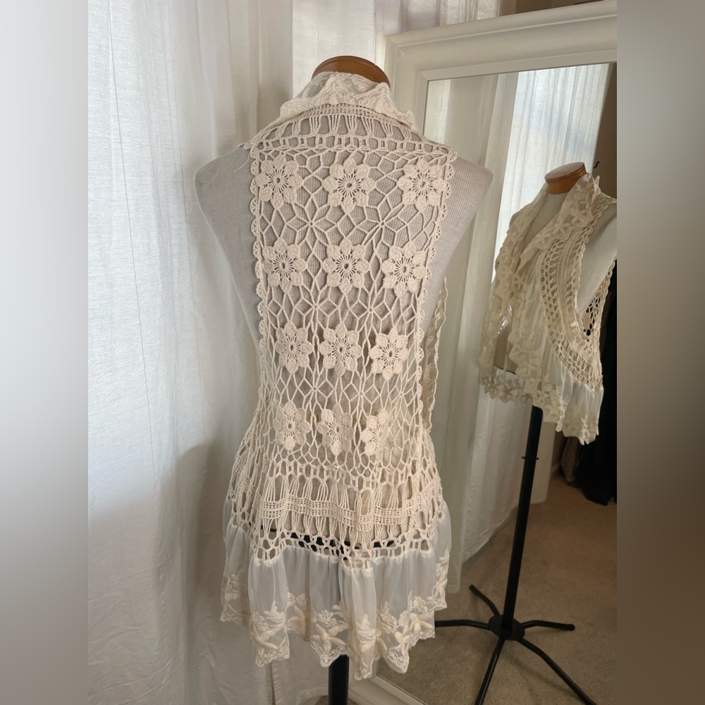 Pink Melo crochet vest Size XL